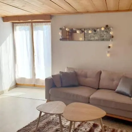 Route De Clermont Apartment *